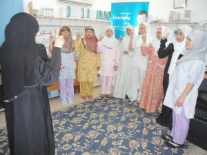 مسؤولة الشورى الإسلامي بسويسرا في ضيافة التعريف بالإسلام