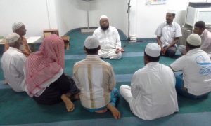 لجنة التعريف بالإسلام بالوفرة: 329 شخصا أشهروا إسلامهم